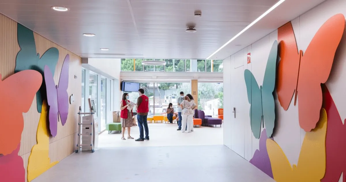 Passadís del Pediatric Cancer Center Barcelona de l'Hospital Sant Joan de Déu